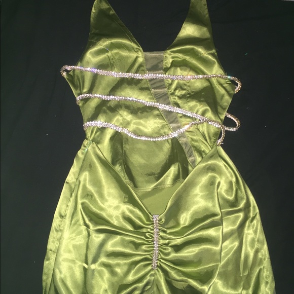 Prom dress - Picture 2 of 7